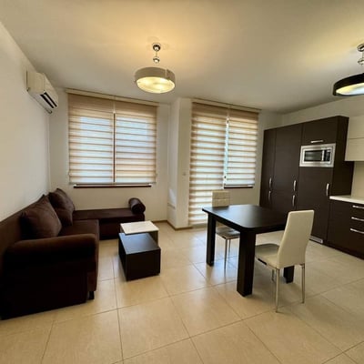 Alquiler de un apartamento amueblado de 1 habitación en el distrito Trakata, Varna, Bulgaria